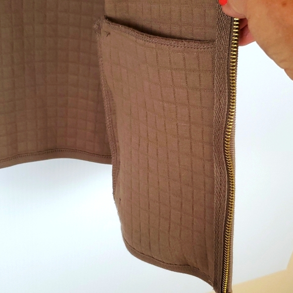 Jacket - Picture 5 of 5